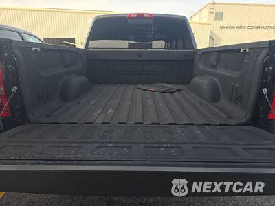 2015 GMC Sierra 1500 Denali Crew Cab Short Bed 5SA - zdjęcie 16 z 21 - miniatura