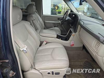 2005 Cadillac Escalade - zdjęcie 8 z 18 - miniatura
