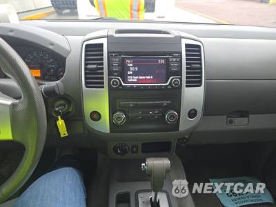 2017 Nissan Frontier SV Crew Cab Medium Bed - zdjęcie 11 z 17 - miniatura