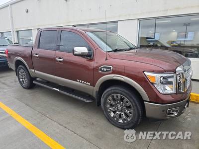 2017 Nissan TITAN Platinum Reserve Crew Cab Short Bed - zdjęcie 3 z 26 - miniatura
