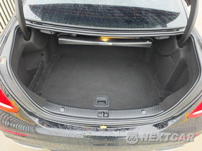 2019 Mercedes-Benz E 300 4MATIC Sedan - zdjęcie 16 z 26 - miniatura