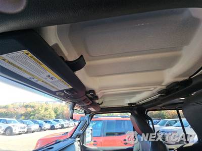 2021 Jeep Wrangler Unlimited Sahara - zdjęcie 18 z 23 - miniatura