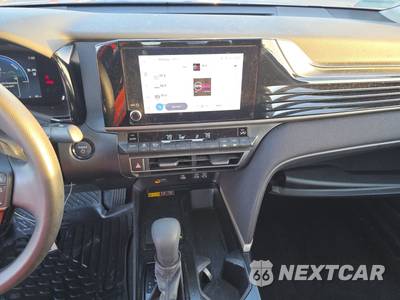 2025 Toyota Camry LE - zdjęcie 11 z 30 - miniatura