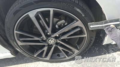 2025 Toyota Camry XSE - zdjęcie 28 z 36 - miniatura