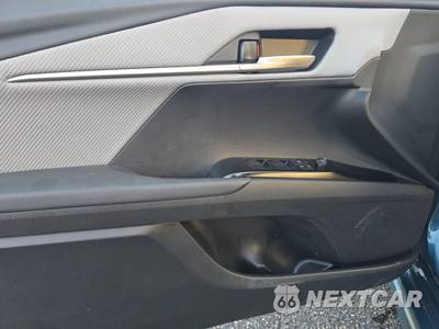 2025 Toyota Camry SE - zdjęcie 9 z 28 - miniatura