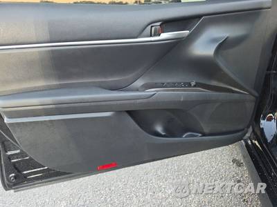 2024 Toyota Camry LE - zdjęcie 9 z 35 - miniatura