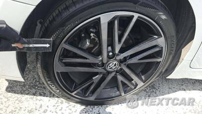 2025 Toyota Camry XSE - zdjęcie 24 z 36 - miniatura