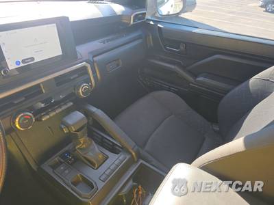 2025 Toyota Tacoma SR Crew Cab Medium Bed - zdjęcie 11 z 24 - miniatura