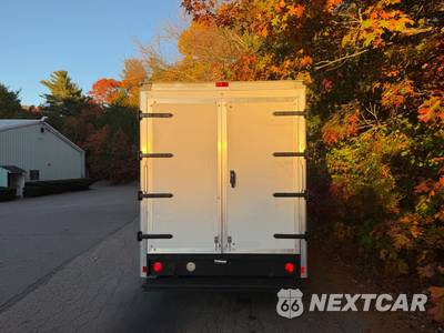 2014 Chevrolet Express 3500 Cutaway 1WT - zdjęcie 4 z 22 - miniatura