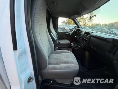 2014 Chevrolet Express 3500 Cutaway 1WT - zdjęcie 10 z 22 - miniatura