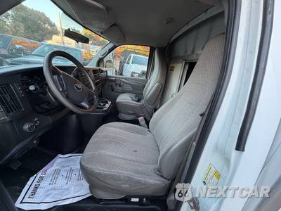 2014 Chevrolet Express 3500 Cutaway 1WT - zdjęcie 9 z 22 - miniatura