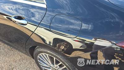 2021 Mercedes-Benz CLA 250 4MATIC - zdjęcie 24 z 28 - miniatura