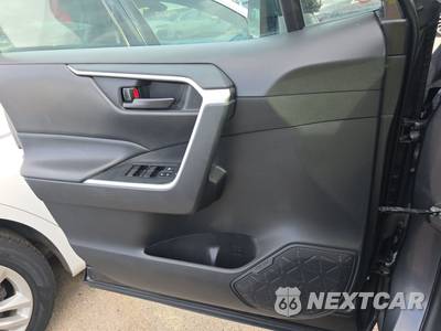 2021 Toyota RAV4 LE - zdjęcie 9 z 26 - miniatura