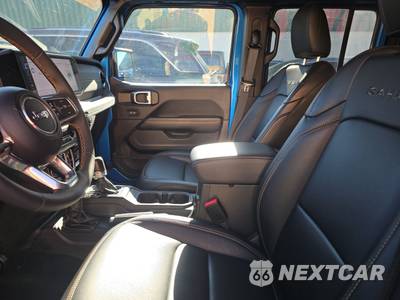 2024 Jeep Wrangler 4xe 4 Door Sahara - zdjęcie 7 z 24 - miniatura