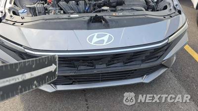2024 Hyundai Elantra SE - zdjęcie 32 z 39 - miniatura