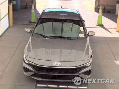 2024 Hyundai Elantra SE - zdjęcie 2 z 39 - miniatura