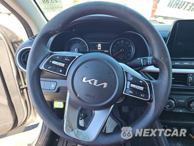 2024 Kia Forte LXS - zdjęcie 10 z 38 - miniatura