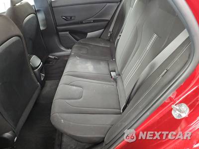 2026 Hyundai Elantra SEL Sport - zdjęcie 13 z 38 - miniatura
