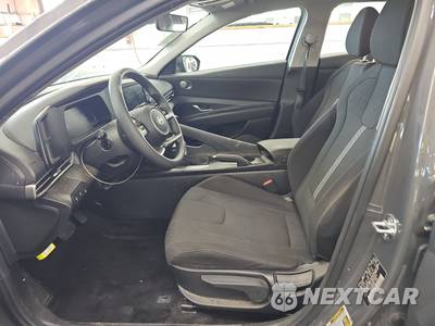 2025 Hyundai Elantra SE - zdjęcie 7 z 20 - miniatura