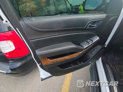 2017 Chevrolet Suburban 1500 Premier 1LZ - zdjęcie 9 z 24 - miniatura