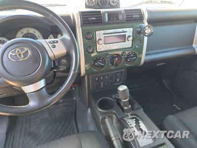 2011 Toyota FJ Cruiser w/Rear Doors - zdjęcie 11 z 32 - miniatura