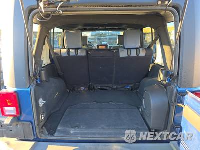 2010 Jeep Wrangler Unlimited Rubicon - zdjęcie 16 z 28 - miniatura