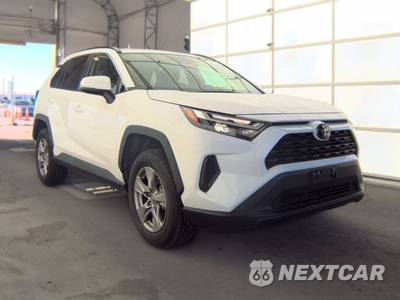 2025 Toyota RAV4 XLE - zdjęcie 3 z 18 - miniatura
