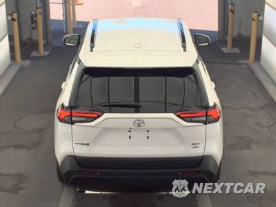 2025 Toyota RAV4 XLE - zdjęcie 5 z 18 - miniatura