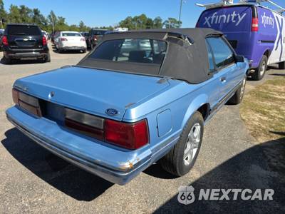 1983 Ford Mustang GLX Convertible - zdjęcie 4 z 26 - miniatura