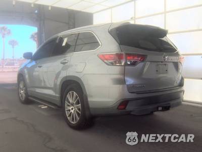 2014 Toyota Highlander XLE - zdjęcie 6 z 46 - miniatura