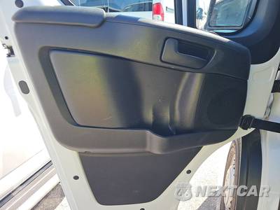 2025 Ram ProMaster 2500 Cargo Van Tradesman w/Passenger Seat Low Roof 136.0" WB - zdjęcie 9 z 26 - miniatura