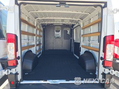 2025 Ram ProMaster 2500 Cargo Van Tradesman w/Passenger Seat Low Roof 136.0" WB - zdjęcie 16 z 26 - miniatura