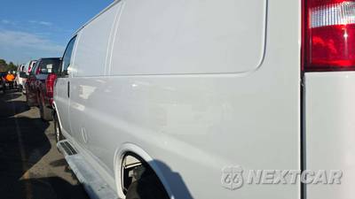 2025 GMC Savana 2500 Cargo Van 1WT 135.0" WB - zdjęcie 25 z 26 - miniatura