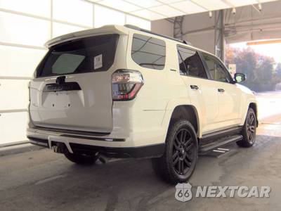 2021 Toyota 4Runner Nightshade - zdjęcie 4 z 25 - miniatura