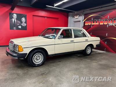 1983 Mercedes-Benz 300 D Sedan - zdjęcie 1 z 14 - miniatura