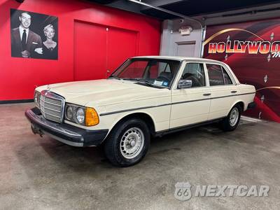 1983 Mercedes-Benz 300 D Sedan - zdjęcie 2 z 14 - miniatura