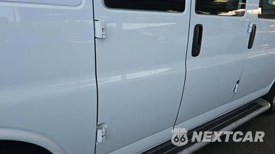 2025 GMC Savana 2500 Cargo Van 1WT 135.0" WB - zdjęcie 22 z 35 - miniatura