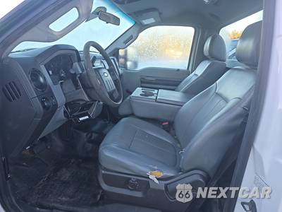 2013 Ford Super Duty F-350 Cab Chassis XL Regular Cab DRW - zdjęcie 7 z 45 - miniatura