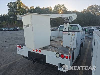 2013 Ford Super Duty F-350 Cab Chassis XL Regular Cab DRW - zdjęcie 4 z 45 - miniatura
