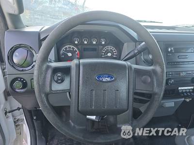 2013 Ford Super Duty F-350 Cab Chassis XL Regular Cab DRW - zdjęcie 10 z 45 - miniatura