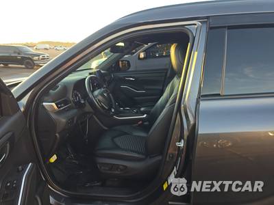 2023 Toyota Highlander XSE - zdjęcie 7 z 42 - miniatura