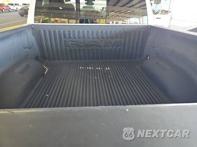 2020 Ram 1500 Big Horn Crew Cab Short Bed - zdjęcie 16 z 18 - miniatura