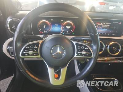 2020 Mercedes-Benz A 220 4MATIC - zdjęcie 10 z 49 - miniatura
