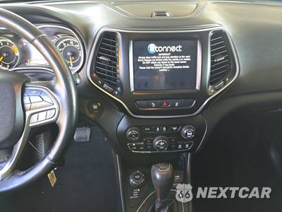 2021 Jeep Cherokee Latitude Lux - zdjęcie 11 z 25 - miniatura