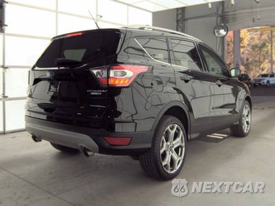 2017 Ford Escape Titanium - zdjęcie 4 z 32 - miniatura