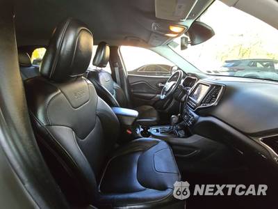 2021 Jeep Cherokee Latitude Lux - zdjęcie 8 z 25 - miniatura