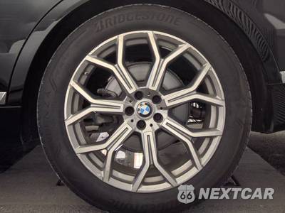 2022 BMW X7 Sports Activity Vehicle xDrive40i - zdjęcie 12 z 33 - miniatura