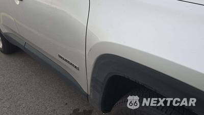 2018 Jeep Renegade Latitude - zdjęcie 25 z 28 - miniatura