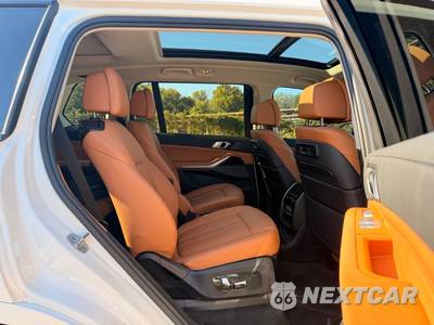 2021 BMW X7 Sports Activity Vehicle xDrive40i - zdjęcie 15 z 33 - miniatura