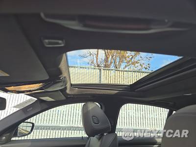 2023 BMW 3 Series Sedan 330e M SPORT LINE - zdjęcie 17 z 21 - miniatura